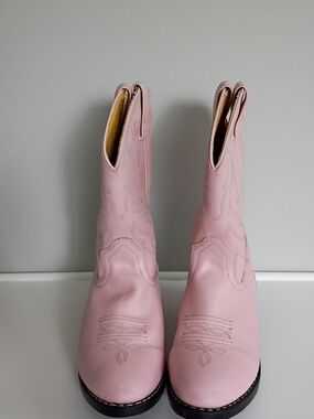 Kids Pink Western-Style Pull-On Boots